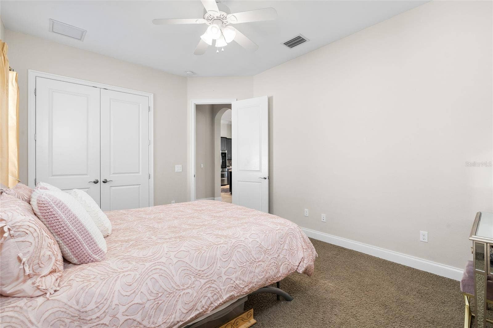 5915 ALANA LEIGH PLACE, Lithia, FL 33547 5915 ALANA LEIGH PLACE, Lithia, FL 33547