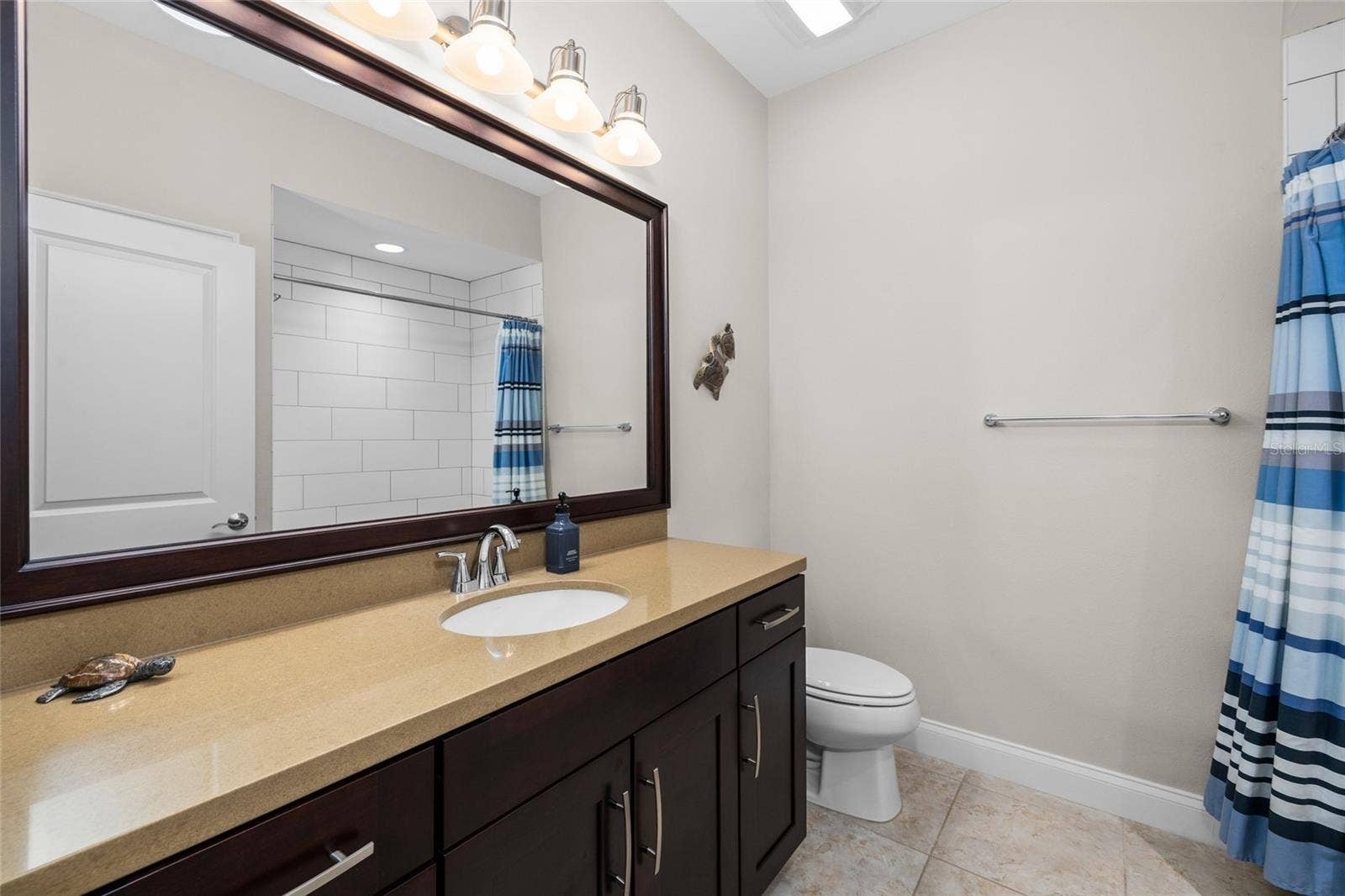 5915 ALANA LEIGH PLACE, Lithia, FL 33547 2nd Floor Full Bath