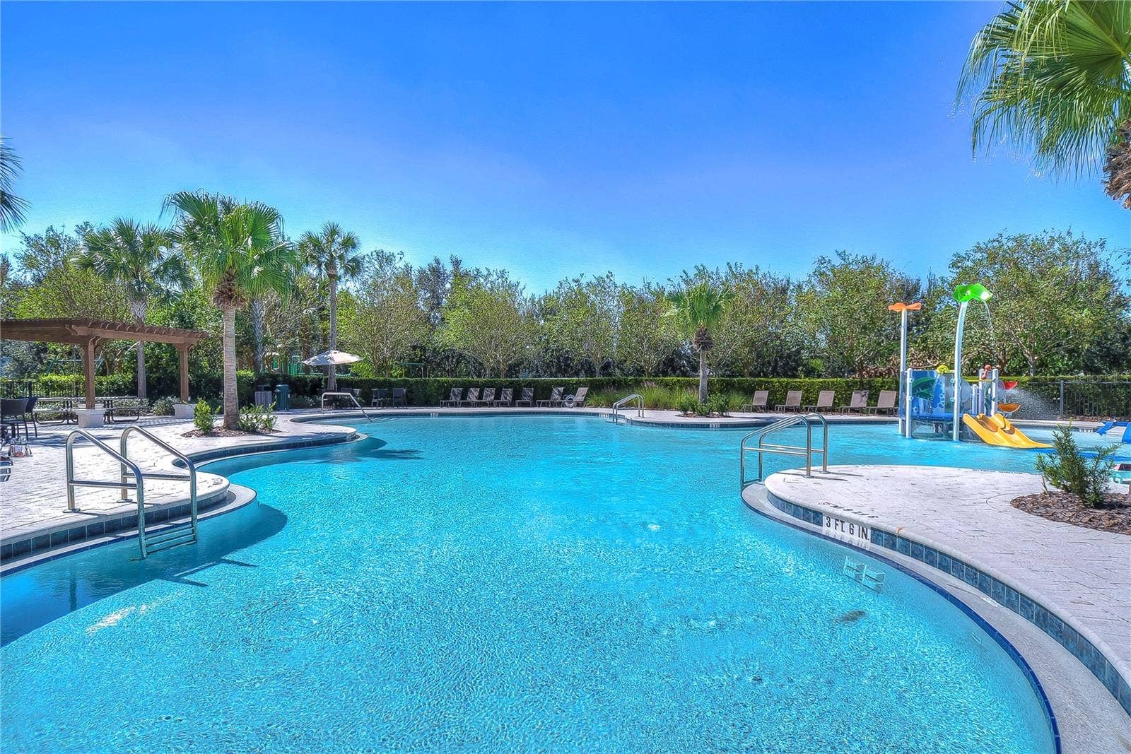 5915 ALANA LEIGH PLACE, Lithia, FL 33547 5915 ALANA LEIGH PLACE, Lithia, FL 33547