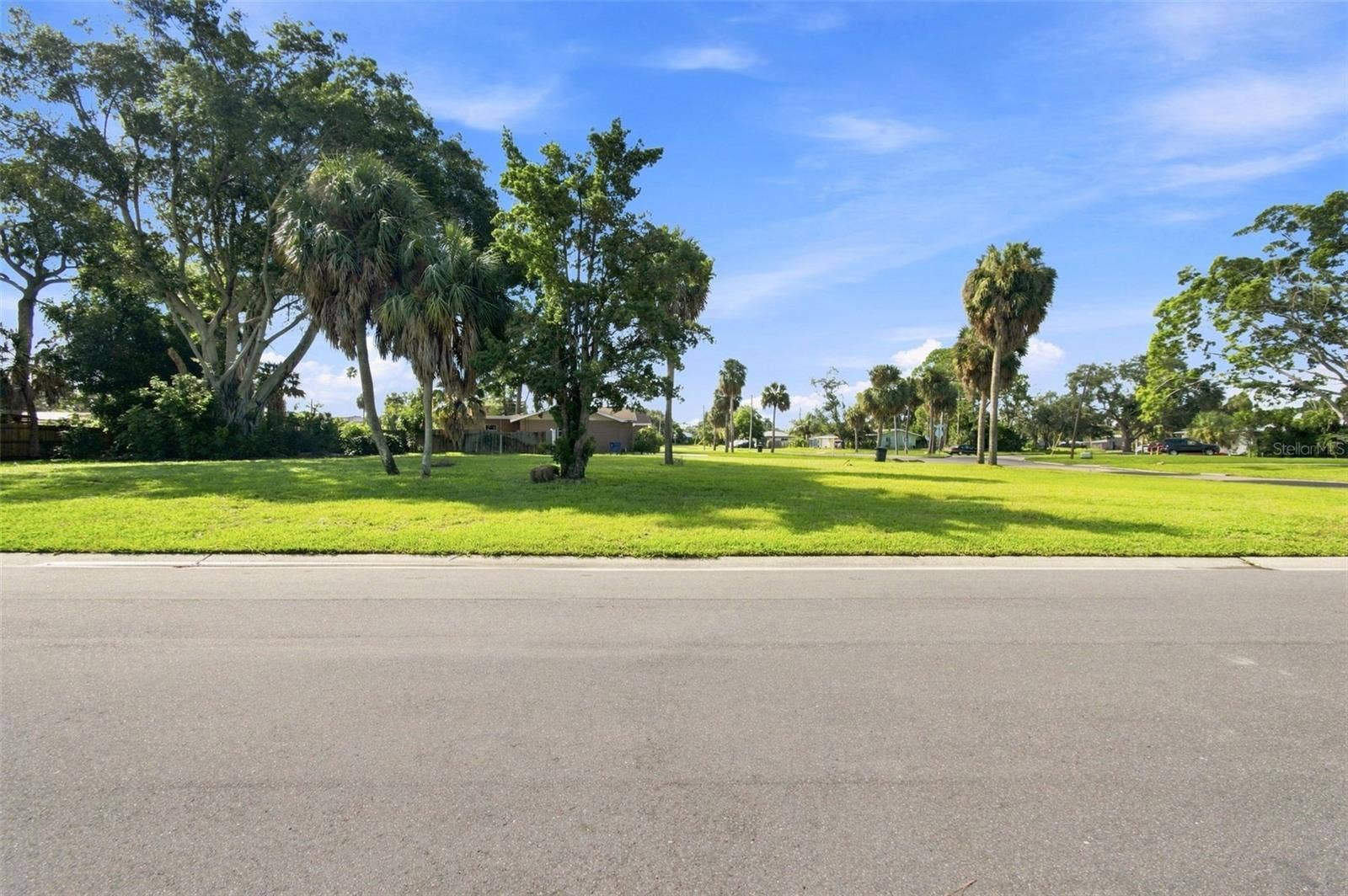 4647 VENETIAN BOULEVARD NE, St Petersburg, FL 33703 4647 VENETIAN BOULEVARD NE, St Petersburg, FL 33703