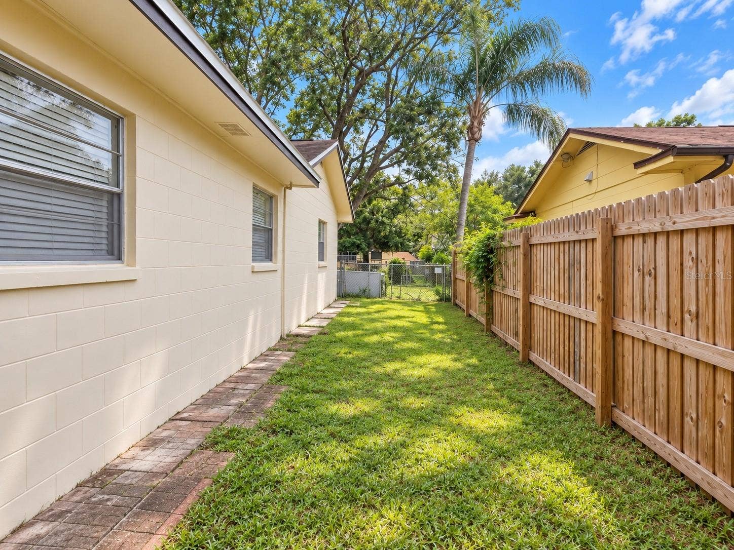 4437 DOLPHIN DRIVE, Tampa, FL 33617 4437 DOLPHIN DRIVE, Tampa, FL 33617