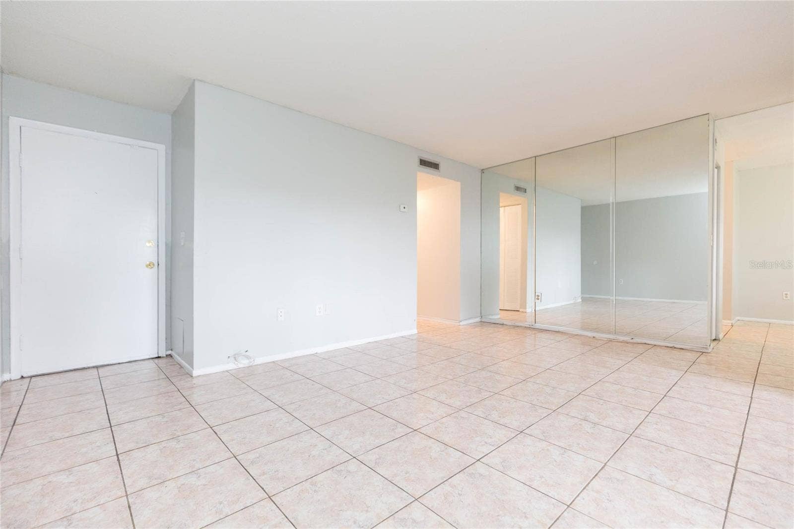9035 WESTCHESTER CIRCLE, #133, Tampa, FL 33604