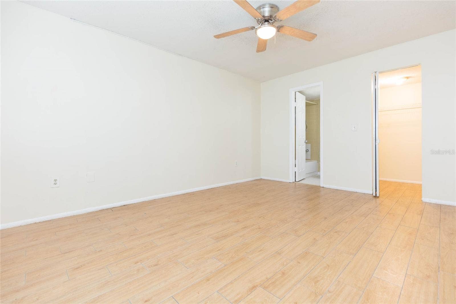 9035 WESTCHESTER CIRCLE, #133, Tampa, FL 33604