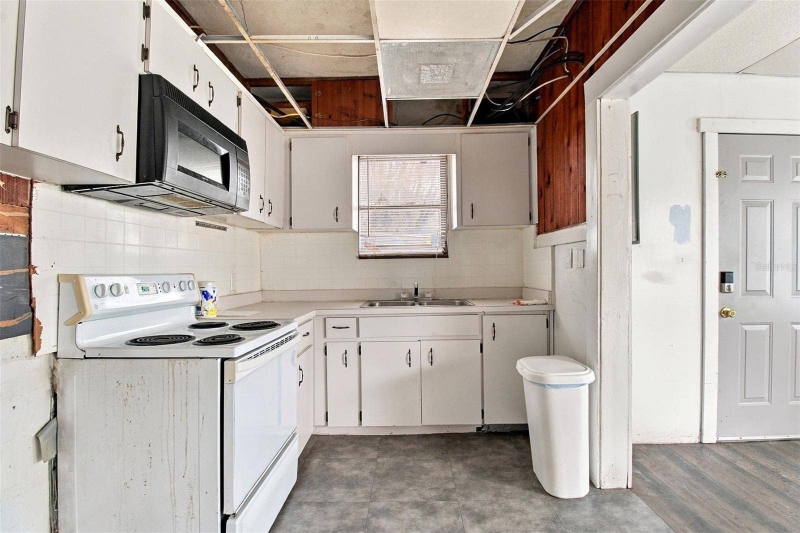 444 AVENUE I SE, Winter Haven, FL 33880 444 AVENUE I SE, Winter Haven, FL 33880
