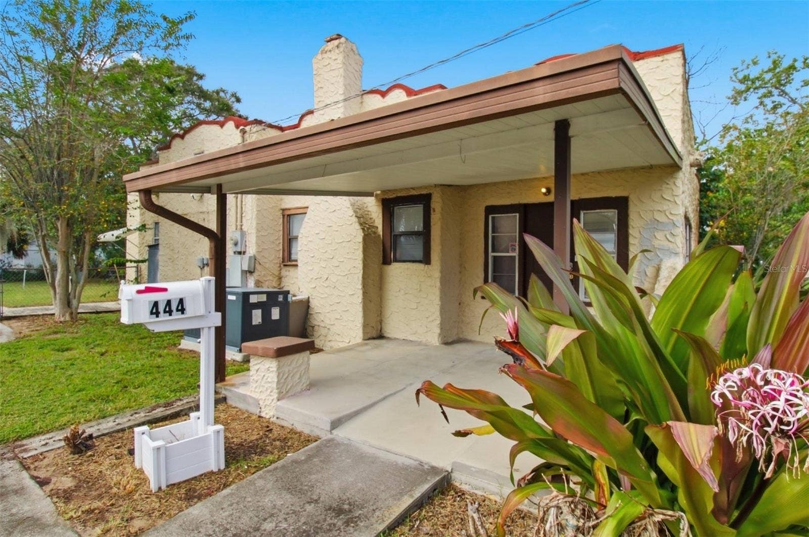444 AVENUE I SE, Winter Haven, FL 33880 444 AVENUE I SE, Winter Haven, FL 33880