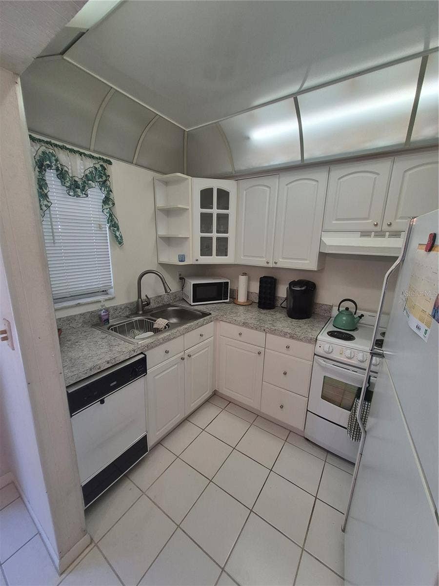 8301 BARDMOOR BOULEVARD, #209, Seminole, FL 33777 8301 BARDMOOR BOULEVARD, #209, Seminole, FL 33777