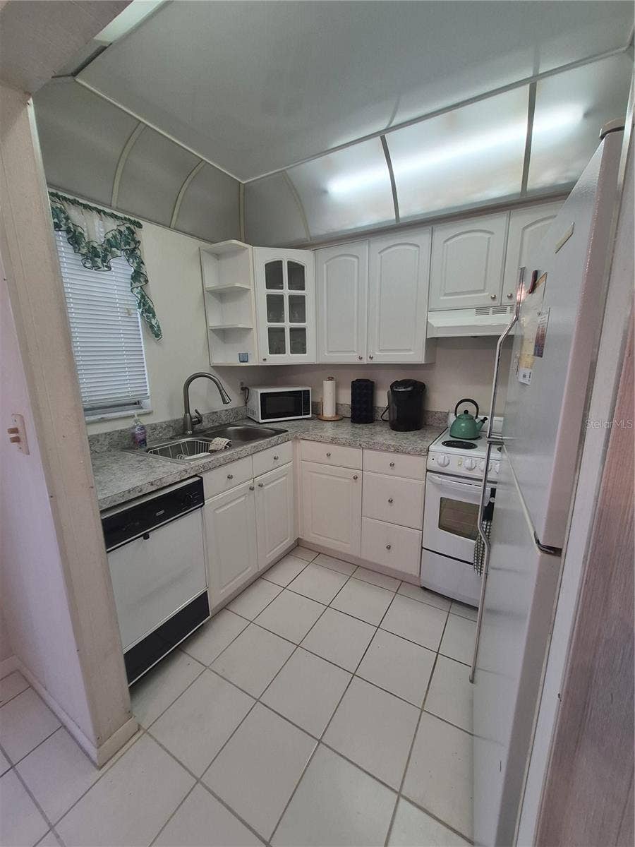 8301 BARDMOOR BOULEVARD, #209, Seminole, FL 33777 8301 BARDMOOR BOULEVARD, #209, Seminole, FL 33777