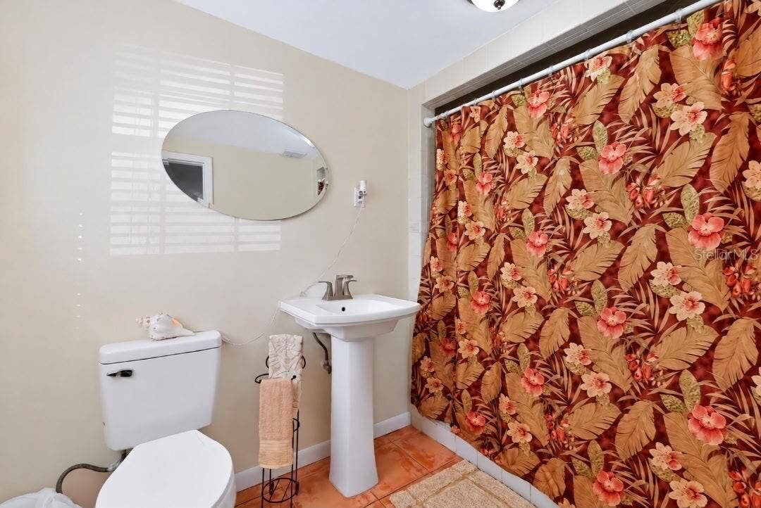 4515 W NORTH STREET, Tampa, FL 33614 4515 W NORTH STREET, Tampa, FL 33614