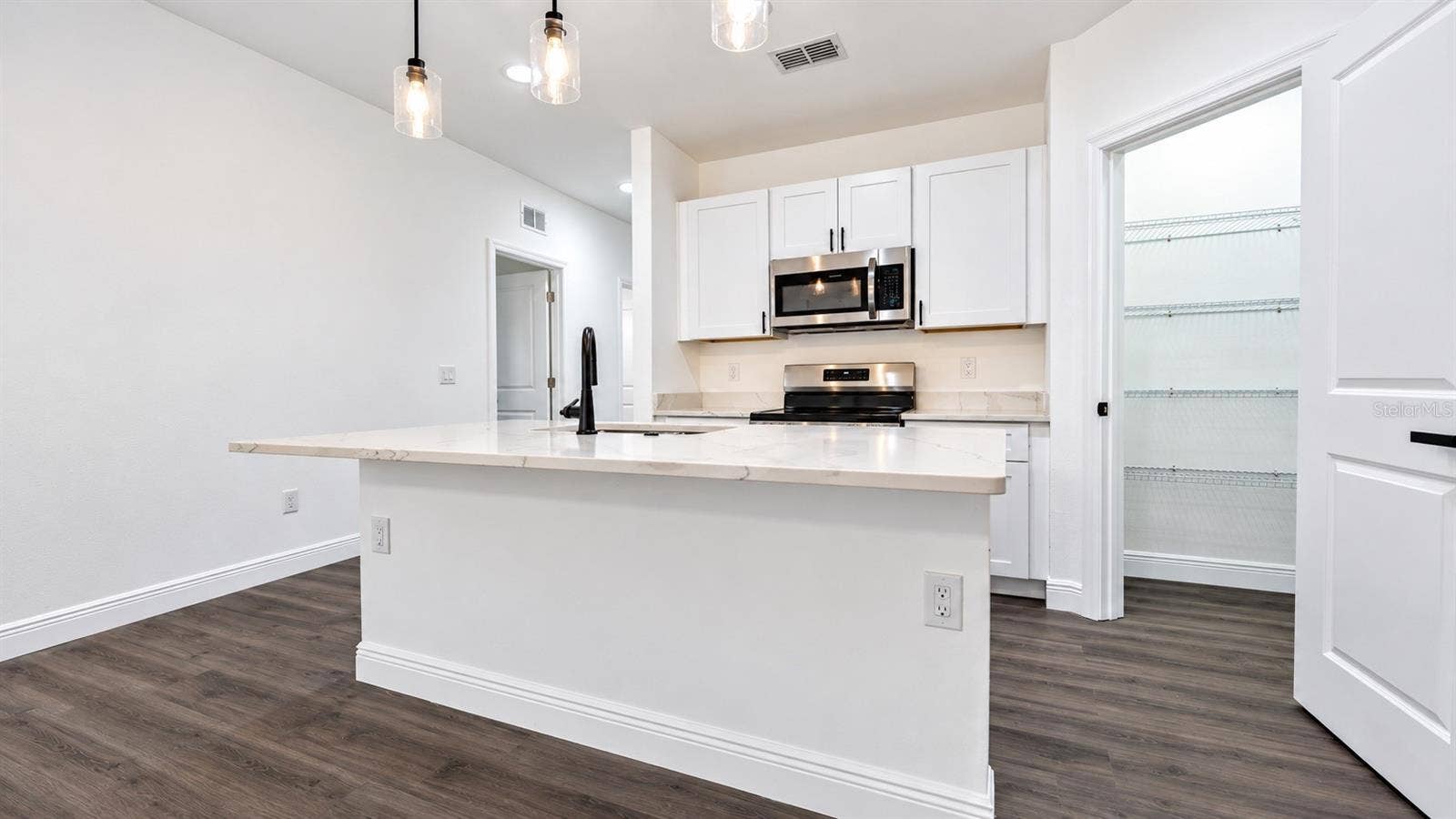 1028 S TERRY AVENUE, Lakeland, FL 33815 1028 S TERRY AVENUE, Lakeland, FL 33815