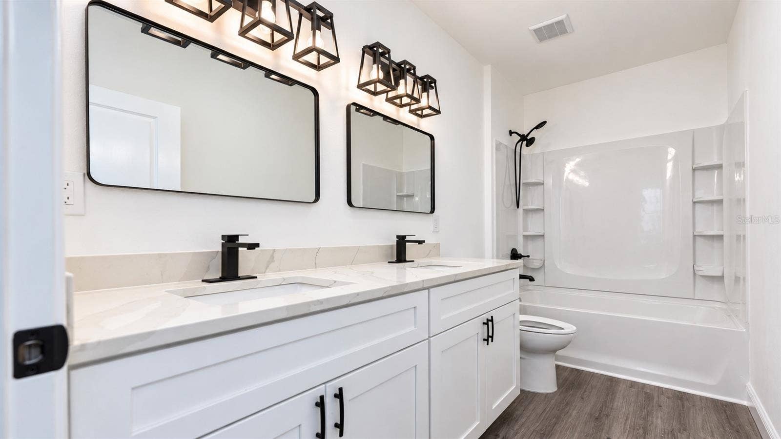1028 S TERRY AVENUE, Lakeland, FL 33815 1028 S TERRY AVENUE, Lakeland, FL 33815