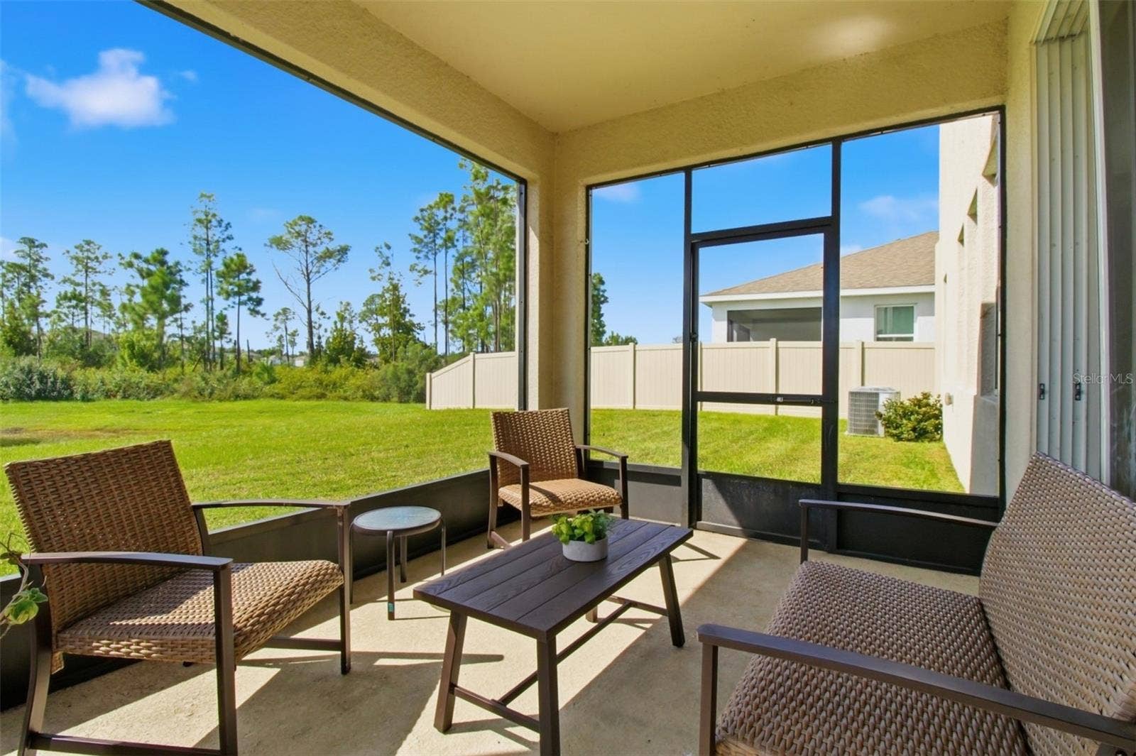1510 TROPICAL OASIS AVENUE, Plant City, FL 33565