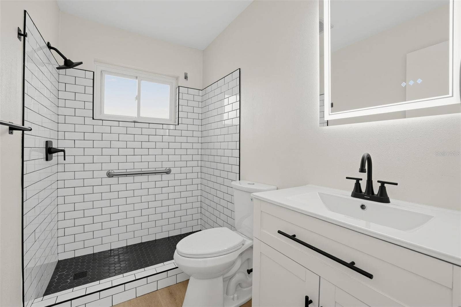 9640 45TH STREET N, Pinellas Park, FL 33782 Guest Bath