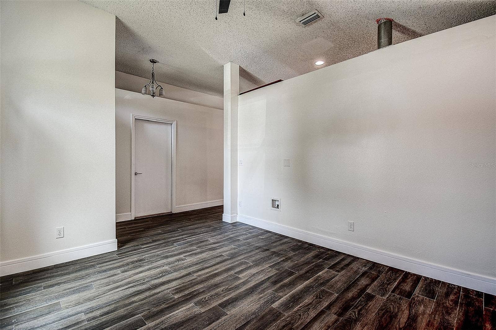 1709 SCOTCH PINE DRIVE, Brandon, FL 33511 Flex Room Toward the Kitchen