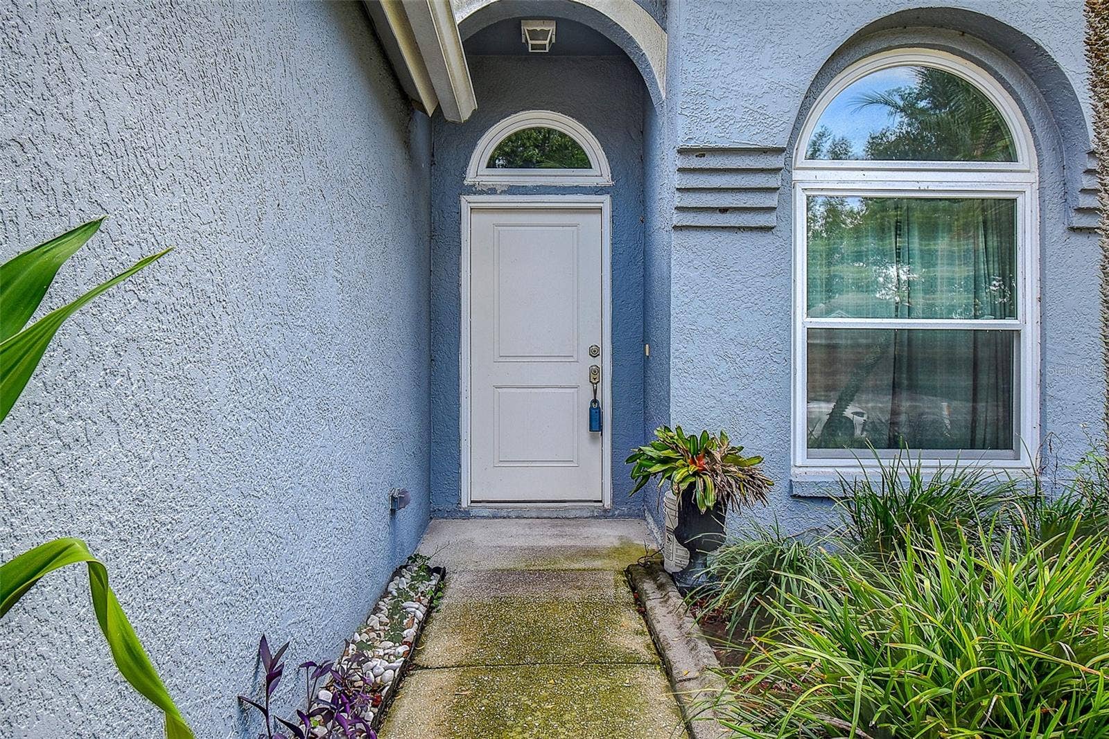 1709 SCOTCH PINE DRIVE, Brandon, FL 33511 Home entrance