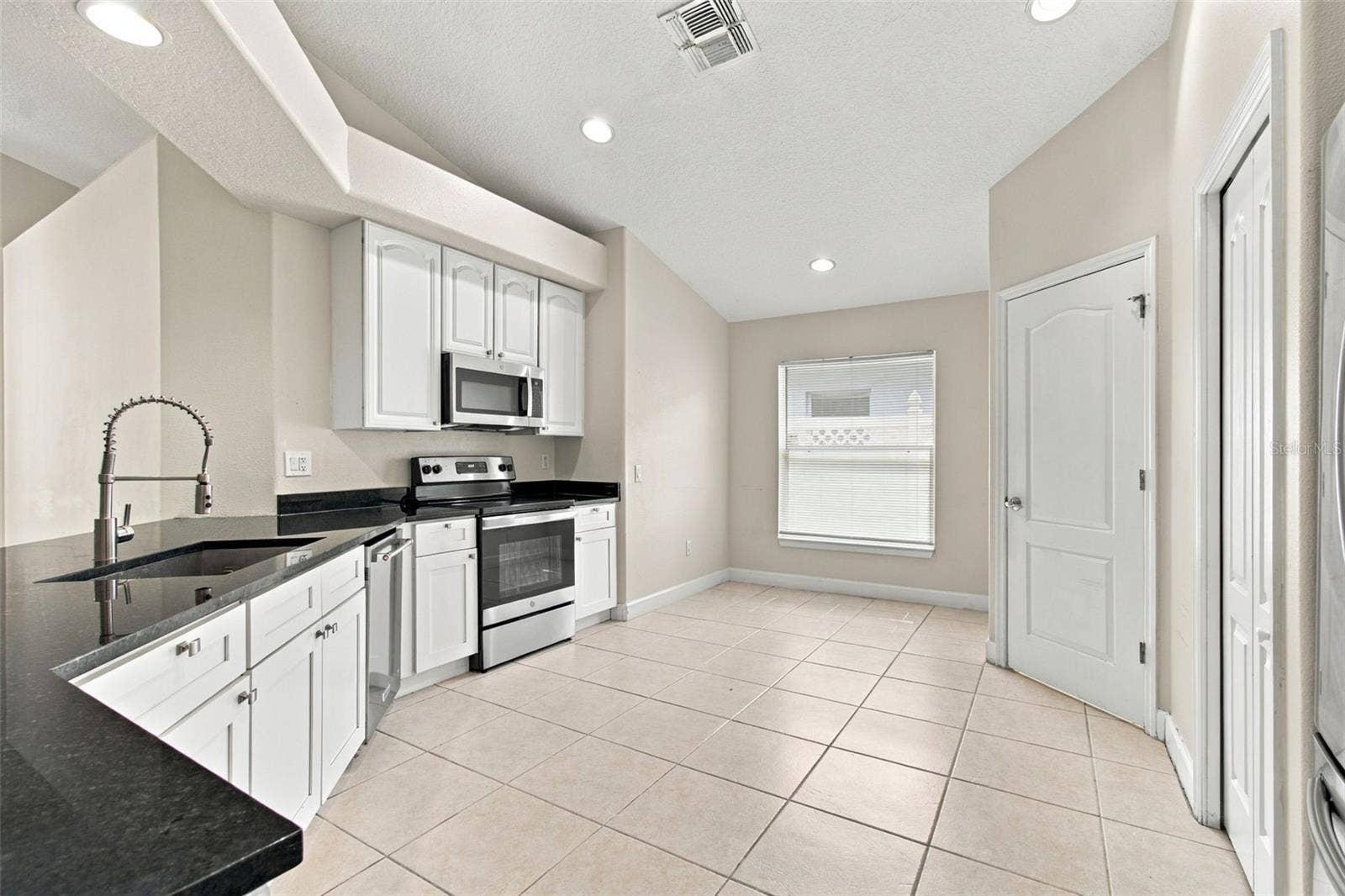 16207 ASHLEY PARK PLACE, Tampa, FL 33647