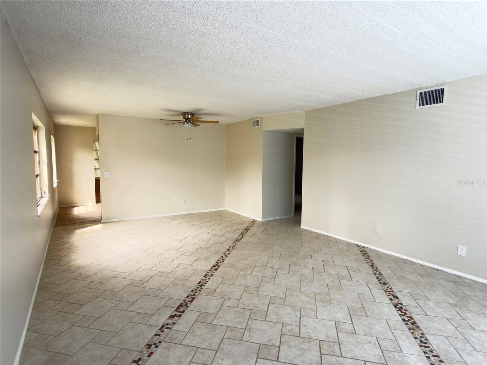 Plenty of room to welcome friends
