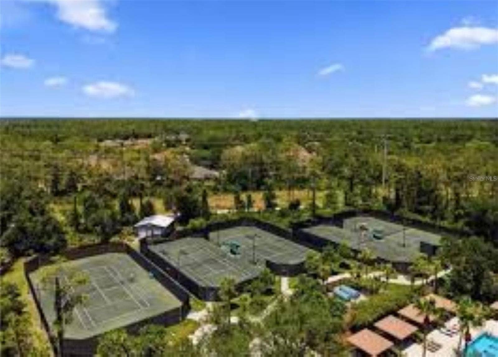 community tennis