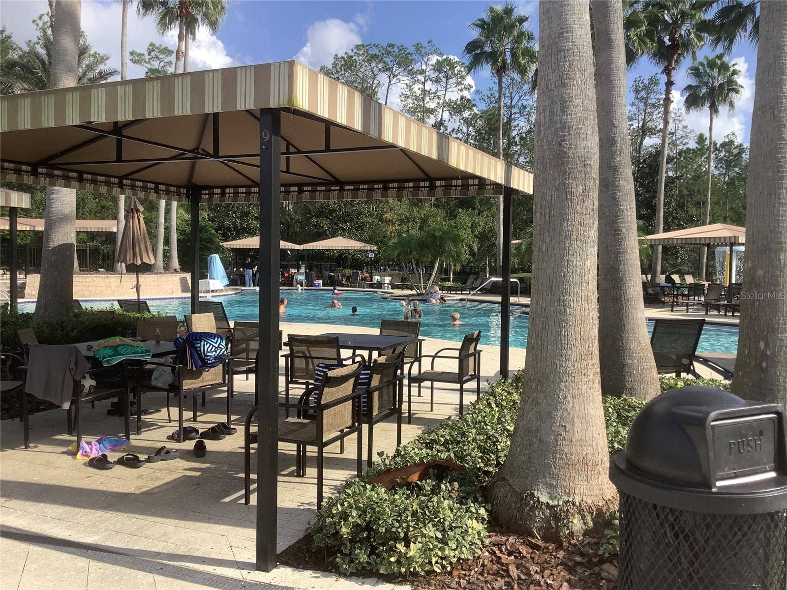 Relaxing family pool
