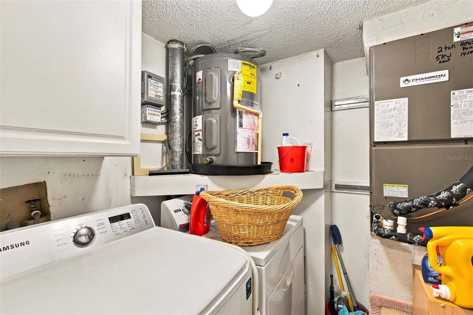 11201 122ND AVENUE, #190, Largo, FL 33778 In unit laundry room