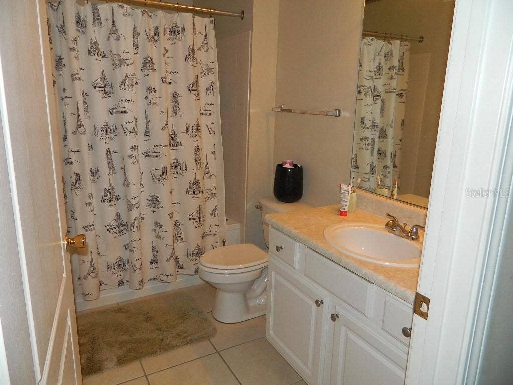 18136 VILLA CREEK DRIVE, #18136, Tampa, FL 33647