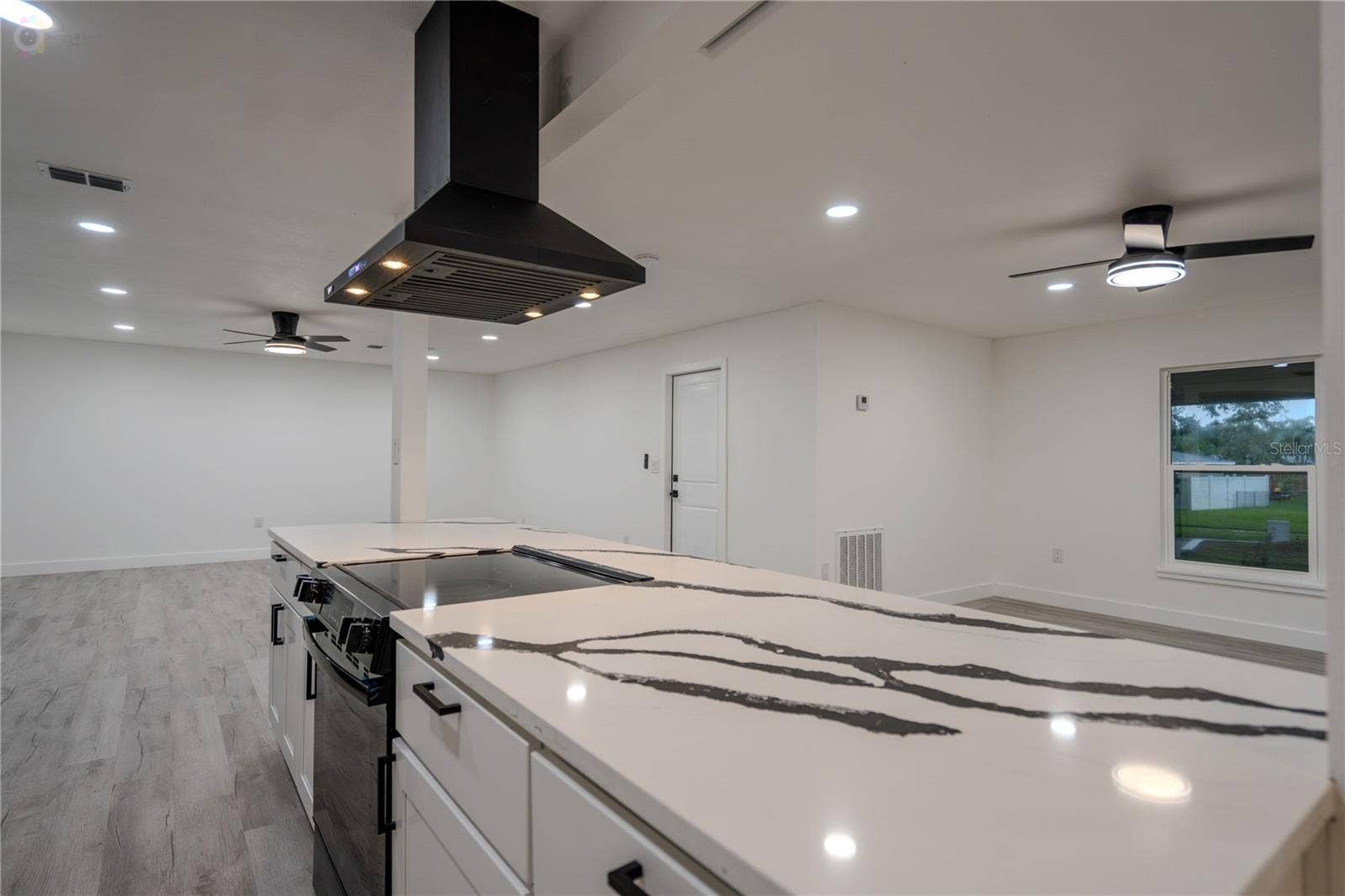 611 ROOKS ROAD, Seffner, FL 33584 611 ROOKS ROAD, Seffner, FL 33584