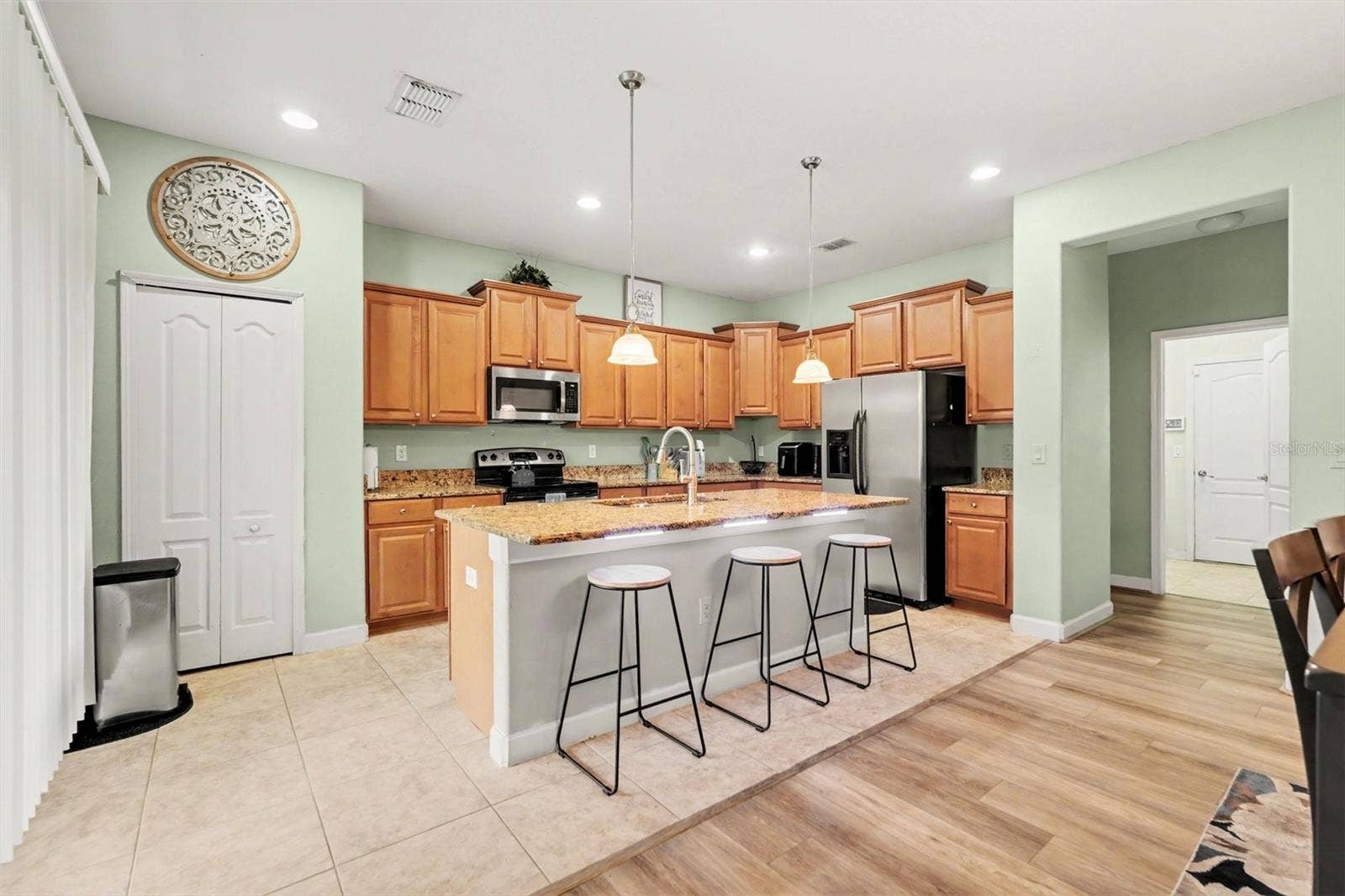 20443 AUTUMN FERN AVENUE, Tampa, FL 33647 20443 AUTUMN FERN AVENUE, Tampa, FL 33647