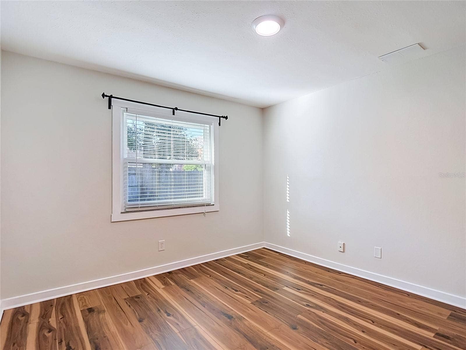 607 BREEZEWAY COURT, Brandon, FL 33511 Downstair Primary Room