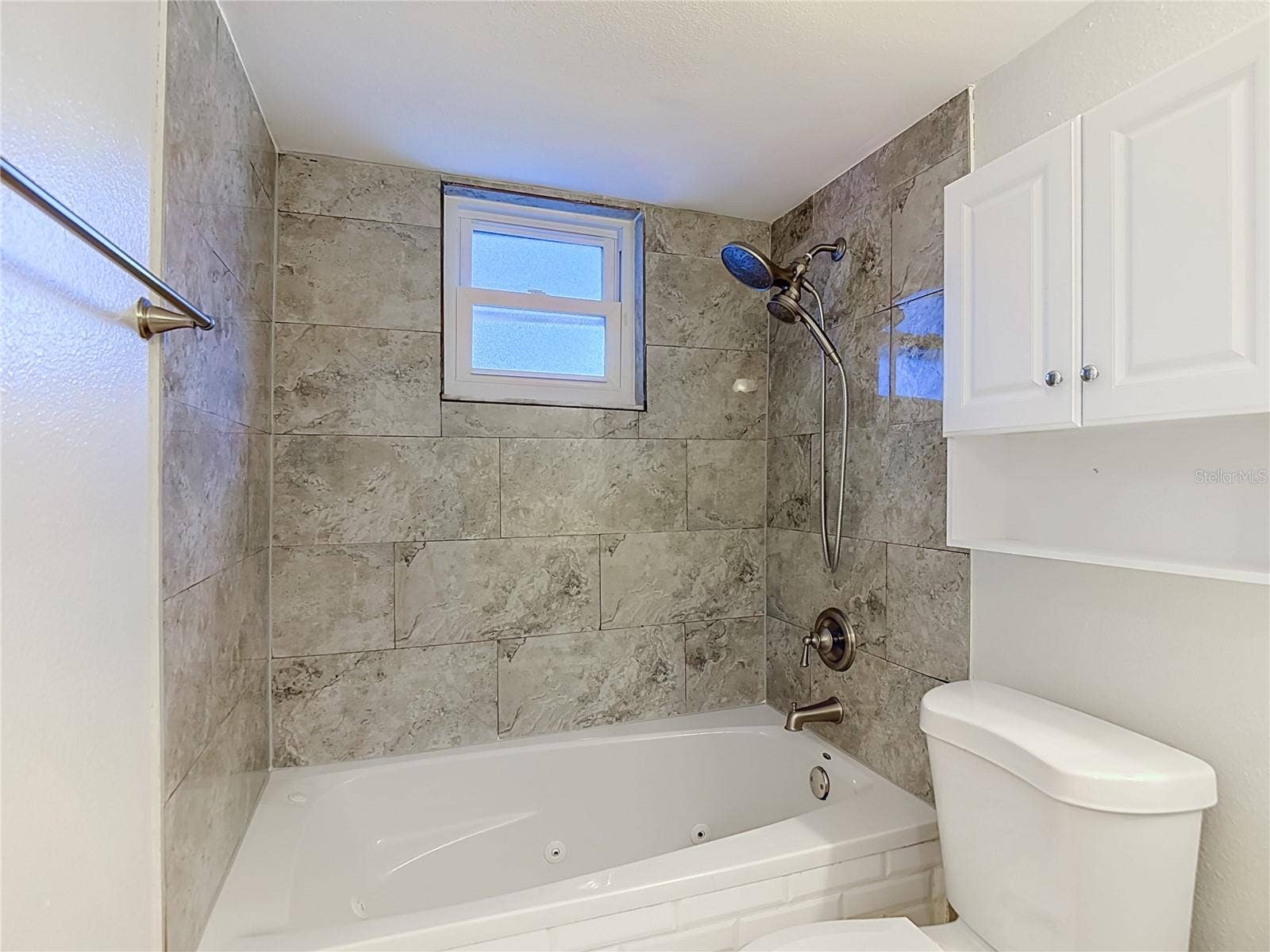 607 BREEZEWAY COURT, Brandon, FL 33511 607 BREEZEWAY COURT, Brandon, FL 33511