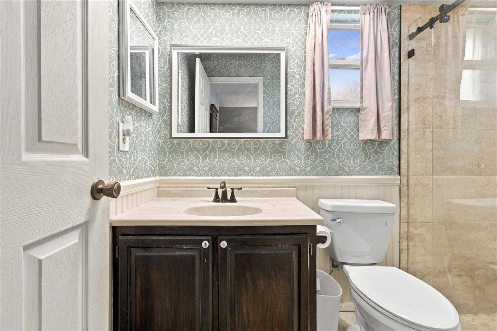 5404 80TH AVENUE CIRCLE E, Palmetto, FL 34221 Primary Bath with walk in shower