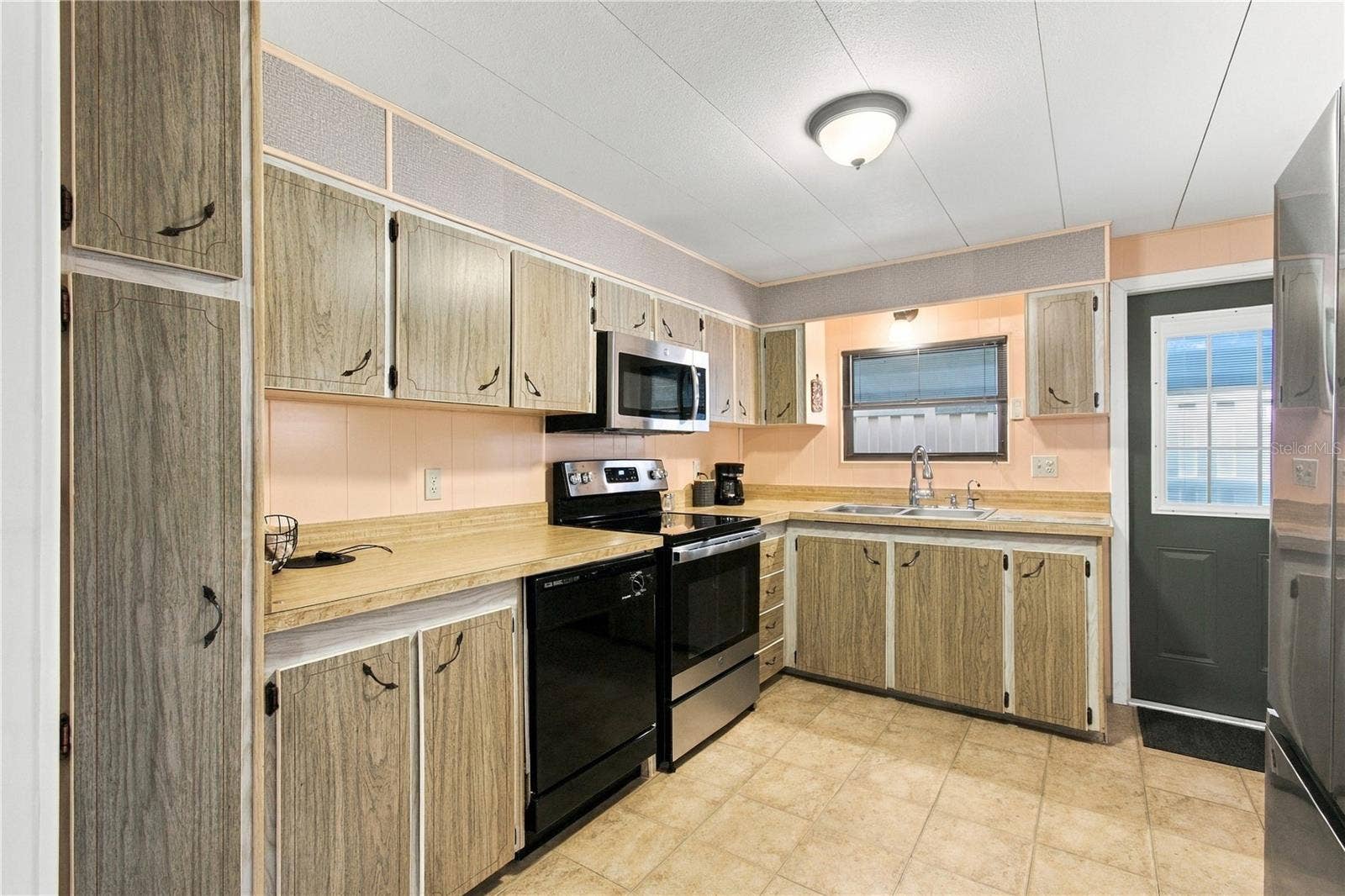 104 52ND AVENUE PLAZA E, Bradenton, FL 34203 104 52ND AVENUE PLAZA E, Bradenton, FL 34203