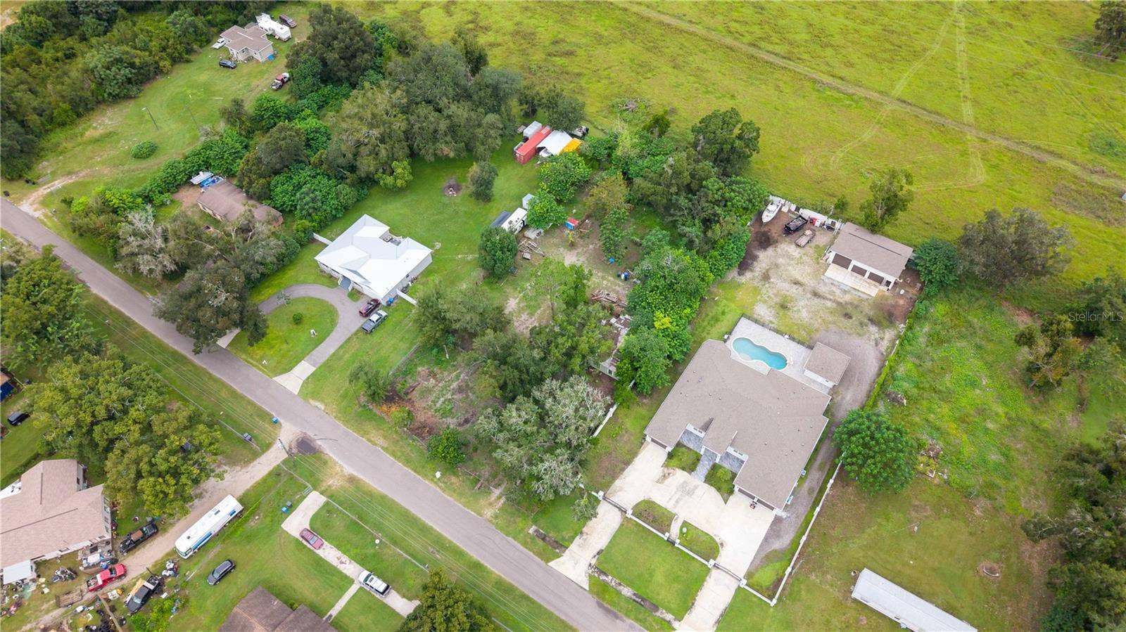 9714 ELLISON ROAD, Thonotosassa, FL 33592 9714 ELLISON ROAD, Thonotosassa, FL 33592