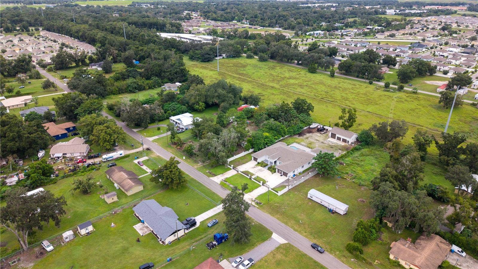 9714 ELLISON ROAD, Thonotosassa, FL 33592 9714 ELLISON ROAD, Thonotosassa, FL 33592