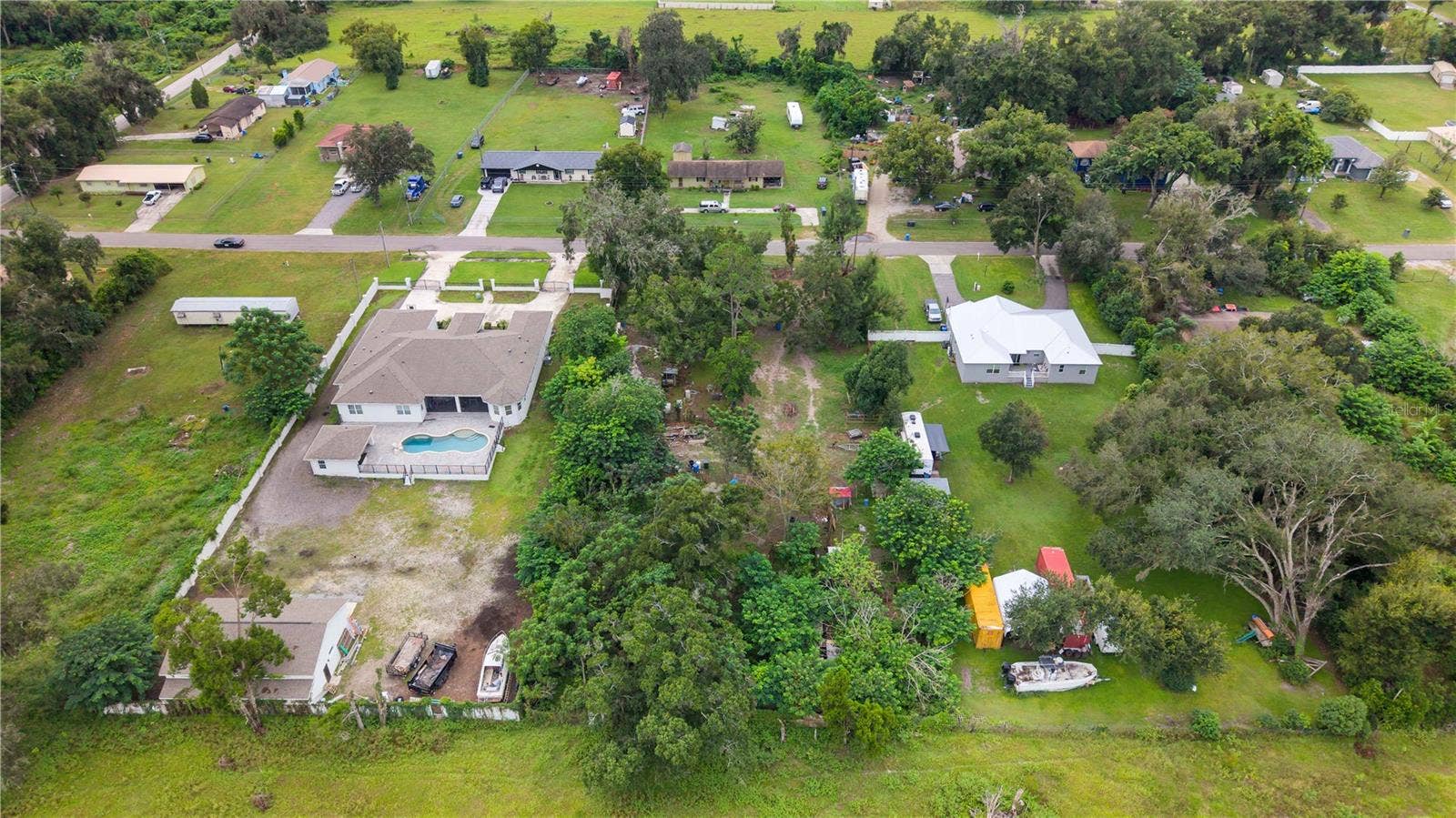 9714 ELLISON ROAD, Thonotosassa, FL 33592 9714 ELLISON ROAD, Thonotosassa, FL 33592