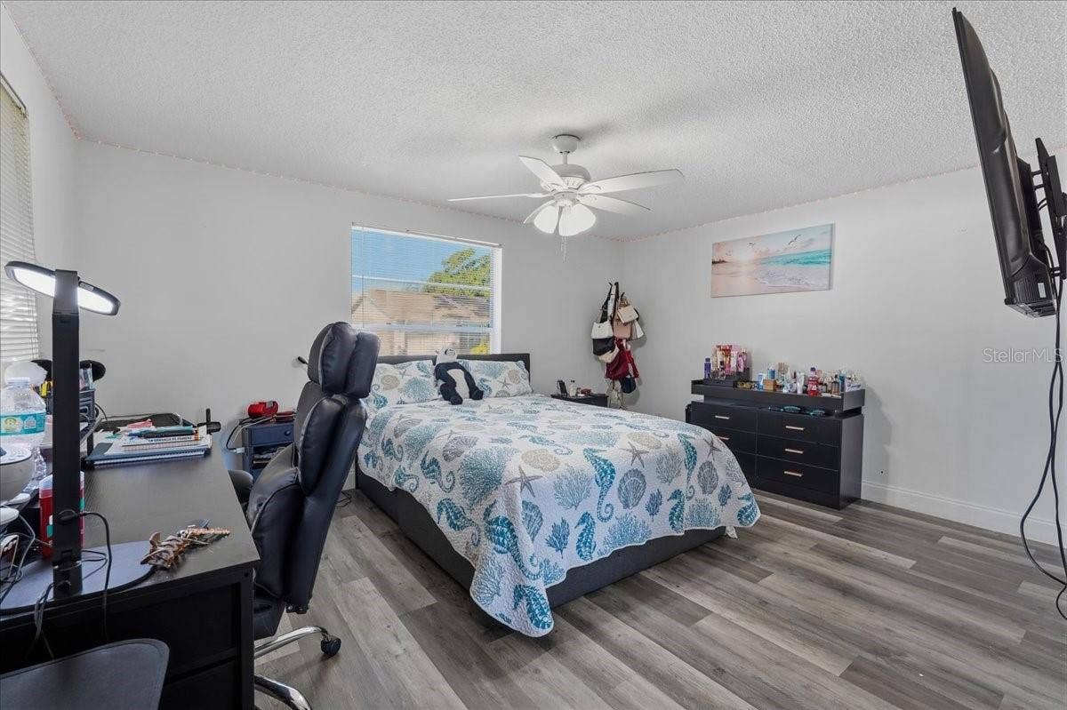7603 WOODLAND OAKS COURT, Tampa, FL 33615