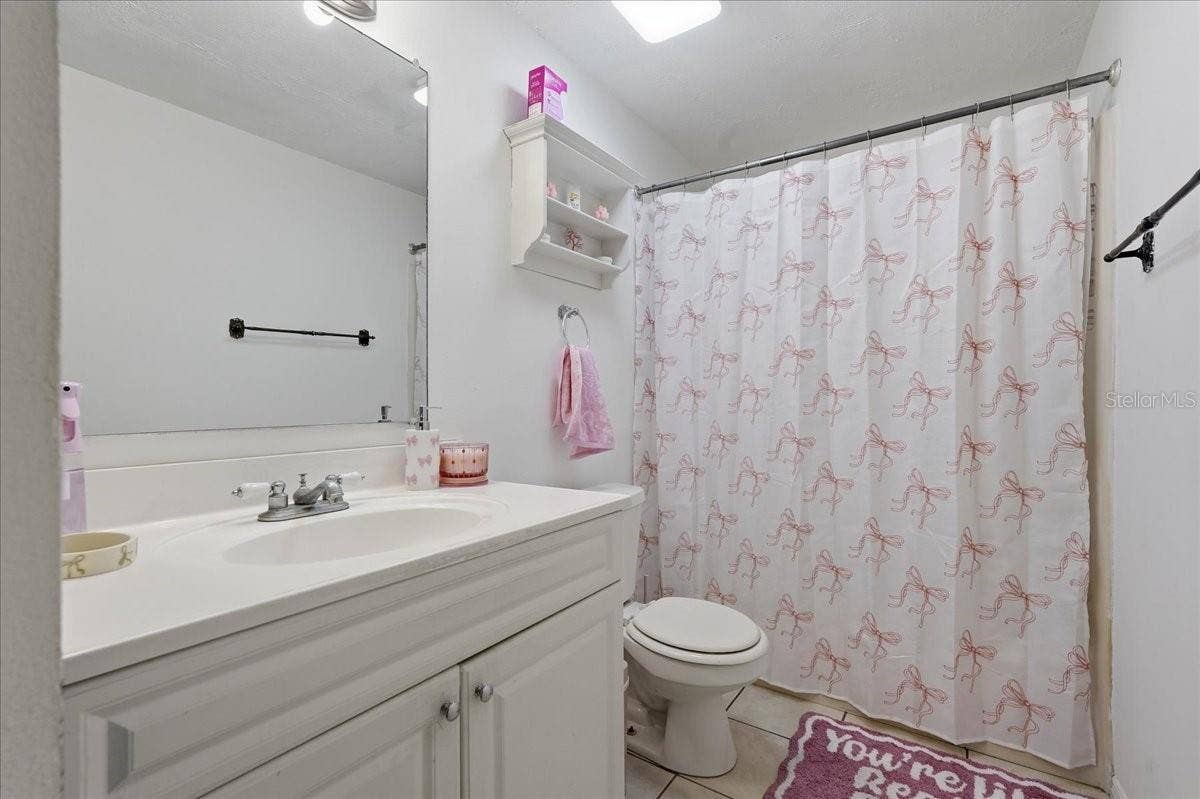 7603 WOODLAND OAKS COURT, Tampa, FL 33615
