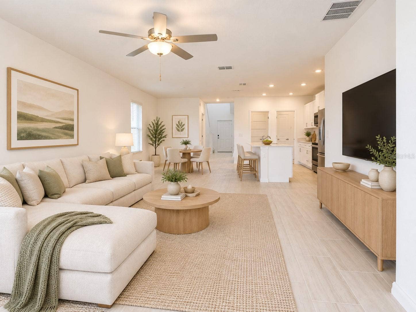 Living/ dining combo
