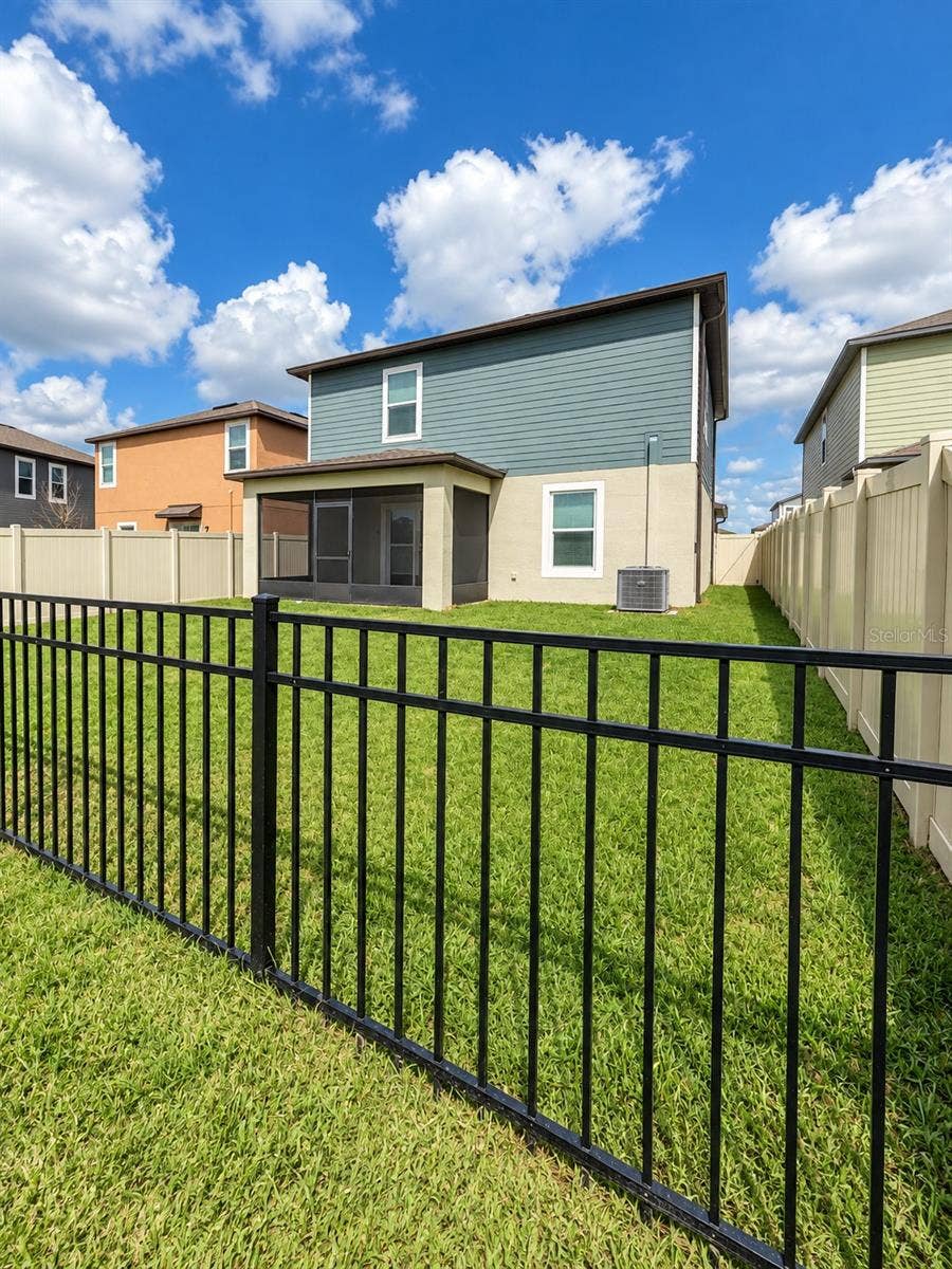 11773 RADIANT SHORE LOOP, San Antonio, FL 33576
