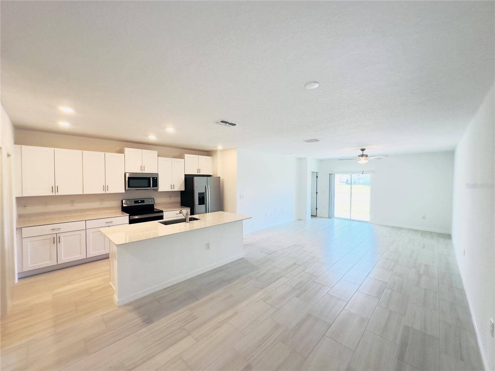 11773 RADIANT SHORE LOOP, San Antonio, FL 33576