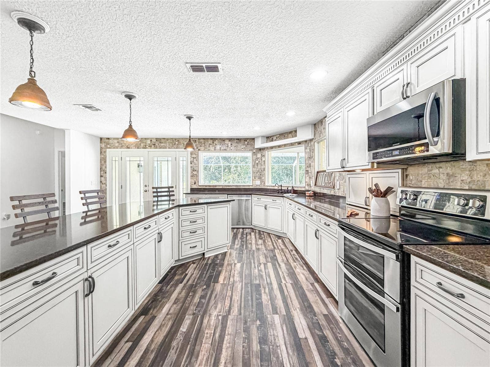 15561 PATRIOT DRIVE, Brooksville, FL 34601 Kitchen from Dining