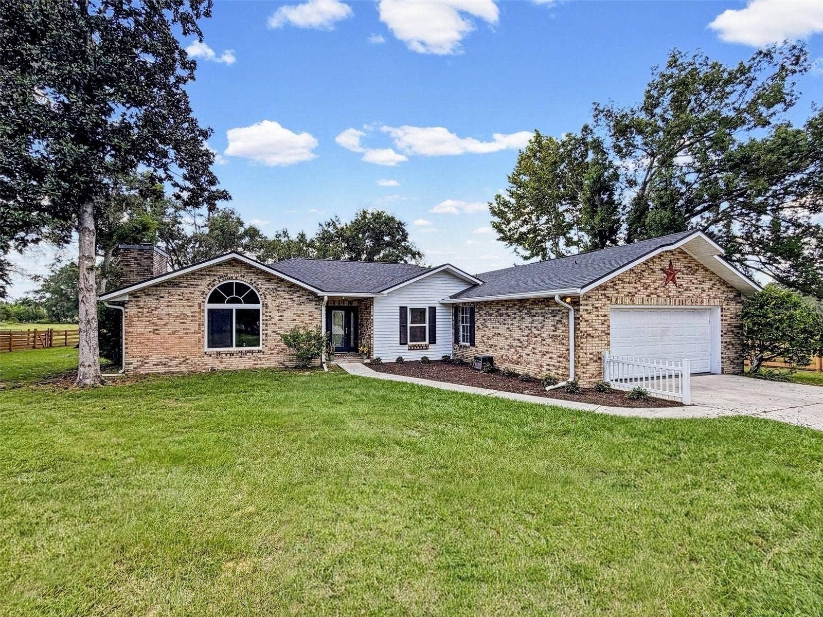 15561 PATRIOT DRIVE, Brooksville, FL 34601 Front View