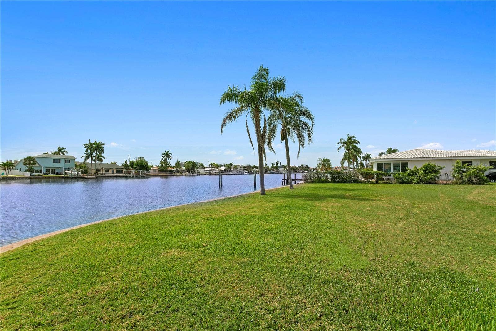 11625 6TH STREET E, Treasure Island, FL 33706 11625 6TH STREET E, Treasure Island, FL 33706