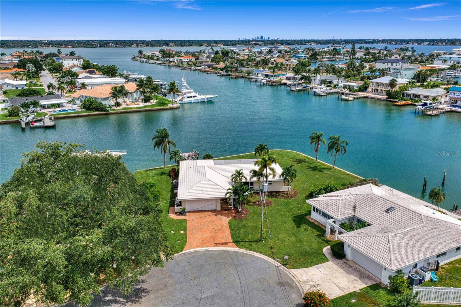11625 6TH STREET E, Treasure Island, FL 33706 11625 6TH STREET E, Treasure Island, FL 33706