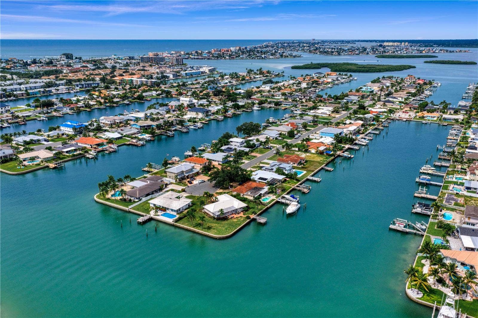 11625 6TH STREET E, Treasure Island, FL 33706 11625 6TH STREET E, Treasure Island, FL 33706