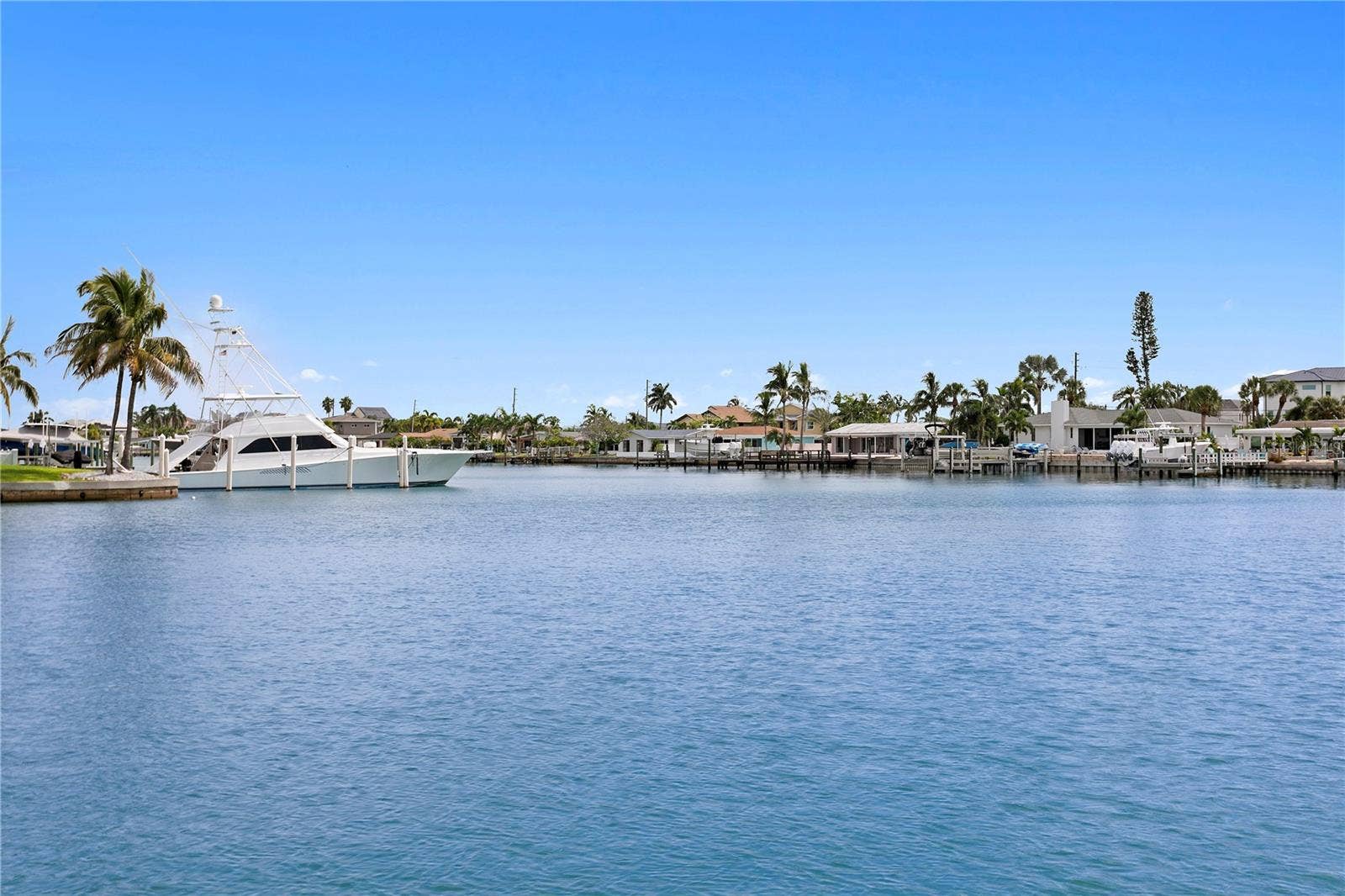 11625 6TH STREET E, Treasure Island, FL 33706 11625 6TH STREET E, Treasure Island, FL 33706