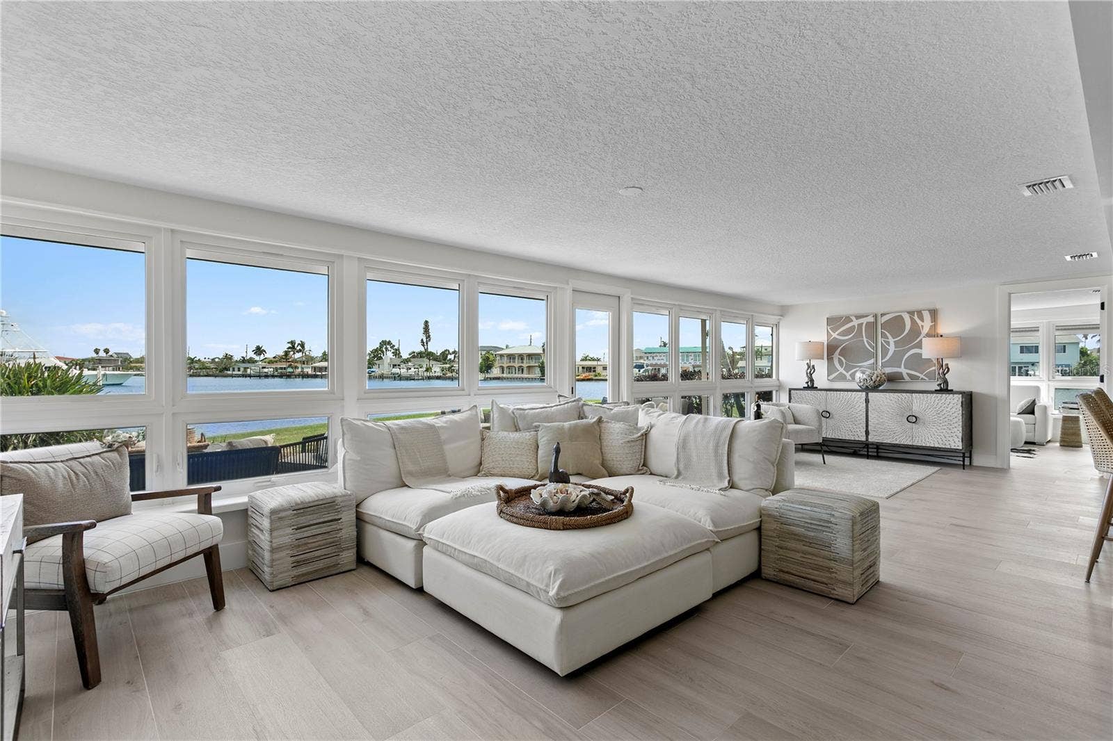 11625 6TH STREET E, Treasure Island, FL 33706 11625 6TH STREET E, Treasure Island, FL 33706