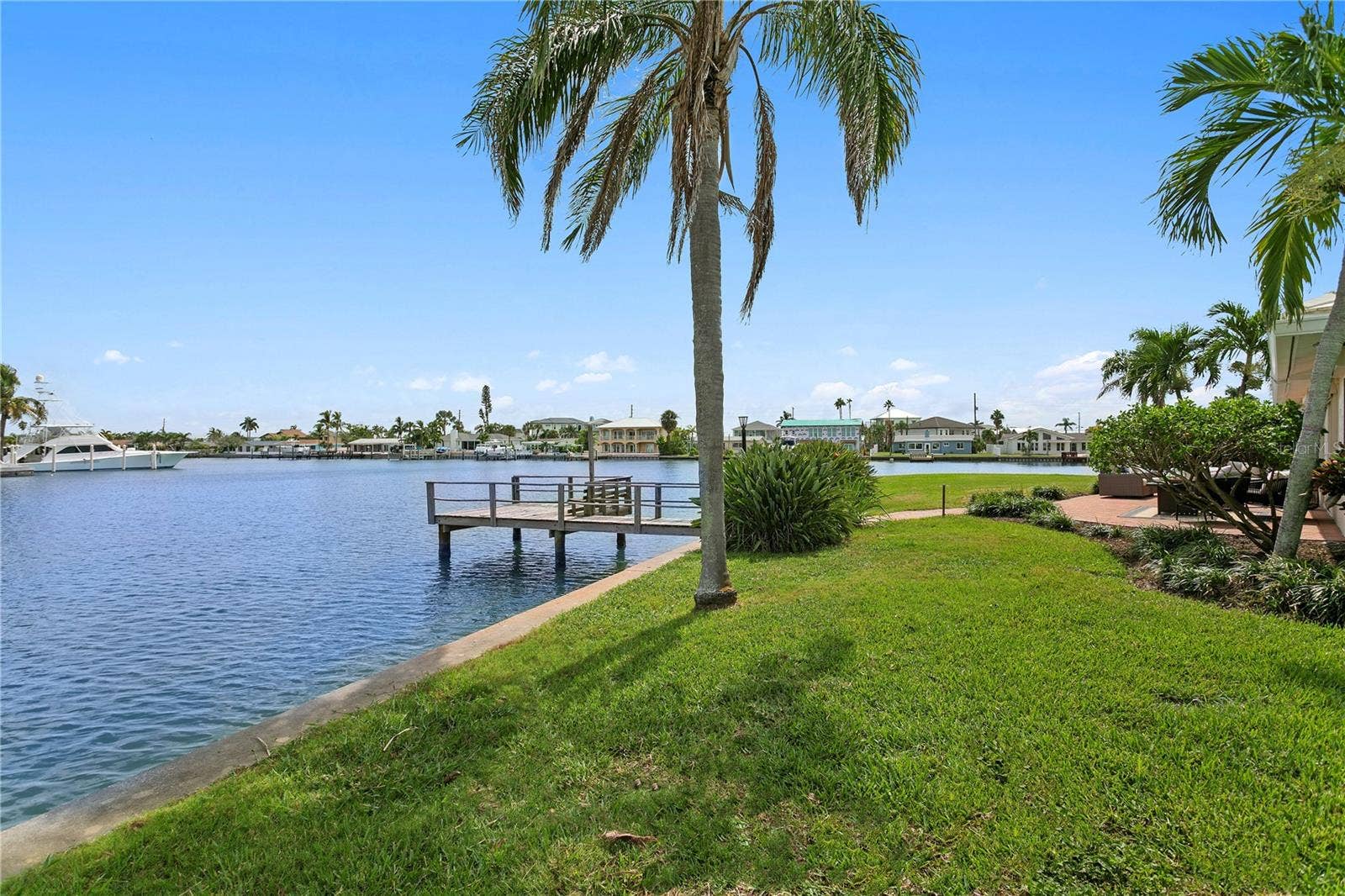 11625 6TH STREET E, Treasure Island, FL 33706 11625 6TH STREET E, Treasure Island, FL 33706