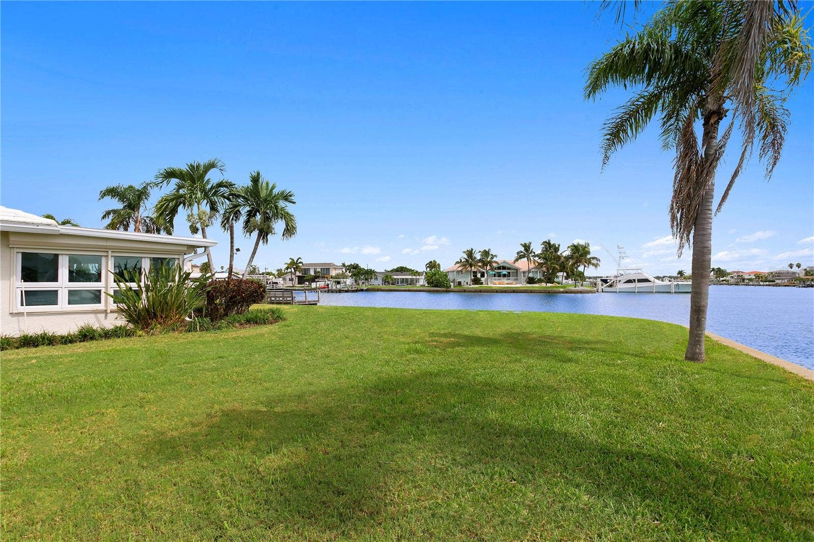 11625 6TH STREET E, Treasure Island, FL 33706 11625 6TH STREET E, Treasure Island, FL 33706