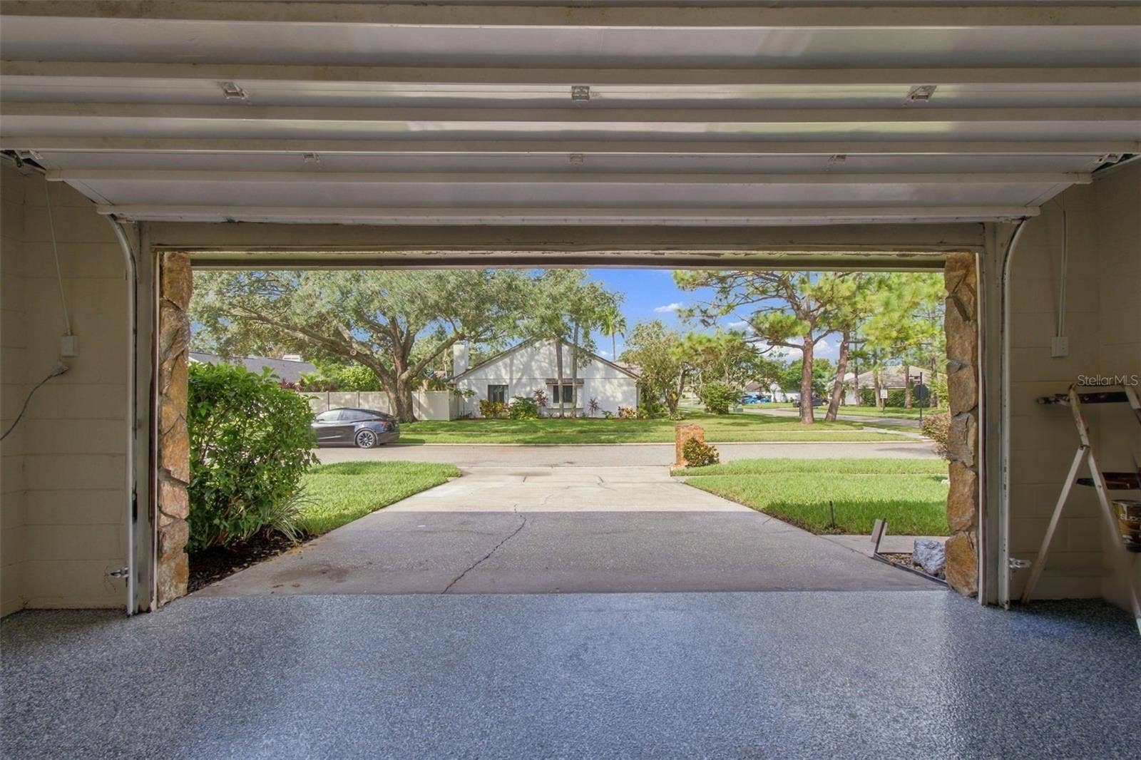 2 Car Garage