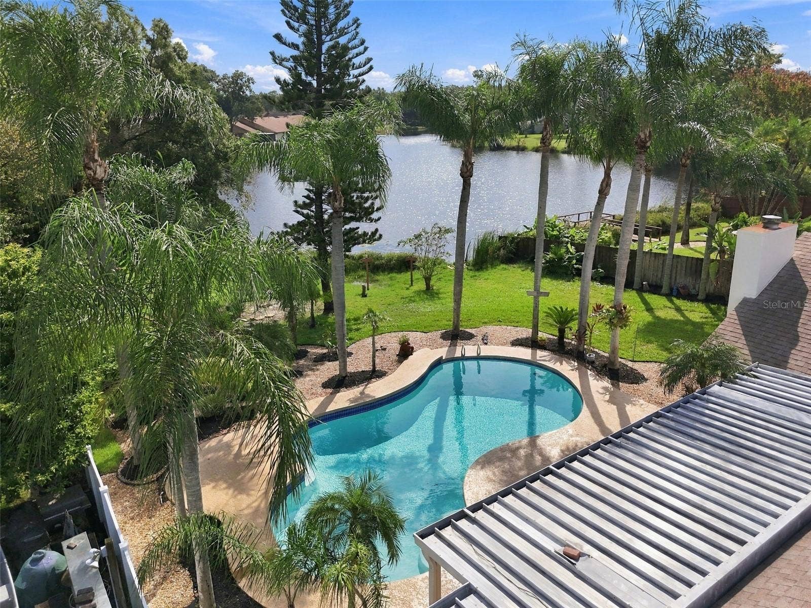 Arial Pool