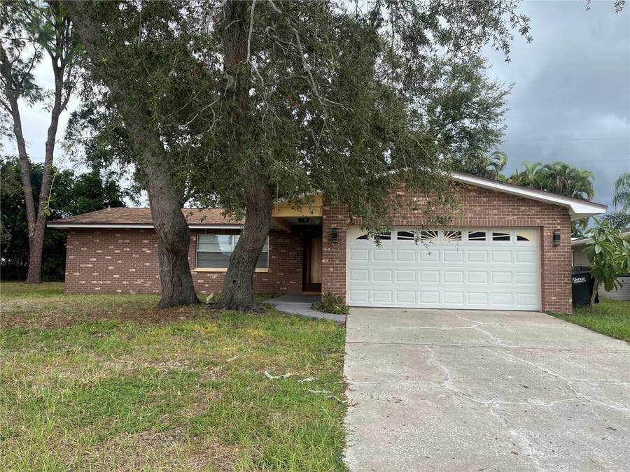 Property photo for 2080 SUN TREE CIRCLE N, Clearwater, FL